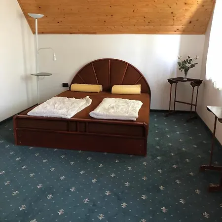 Balatoni Family House