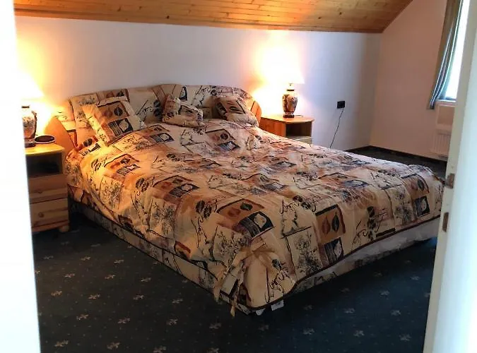 Balatoni Family House