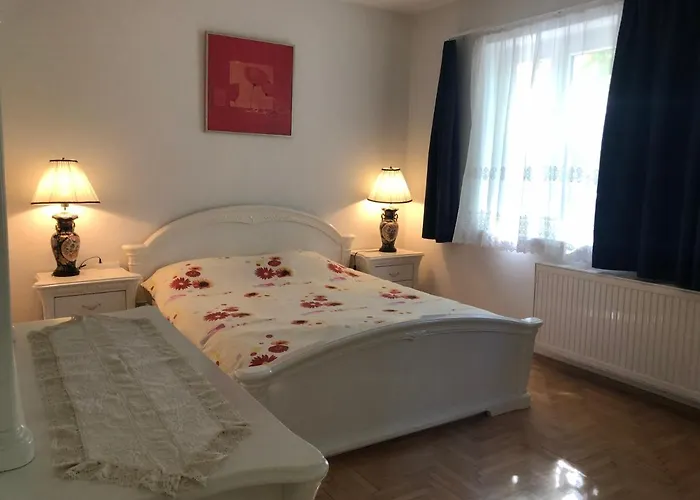 Balatoni Family House