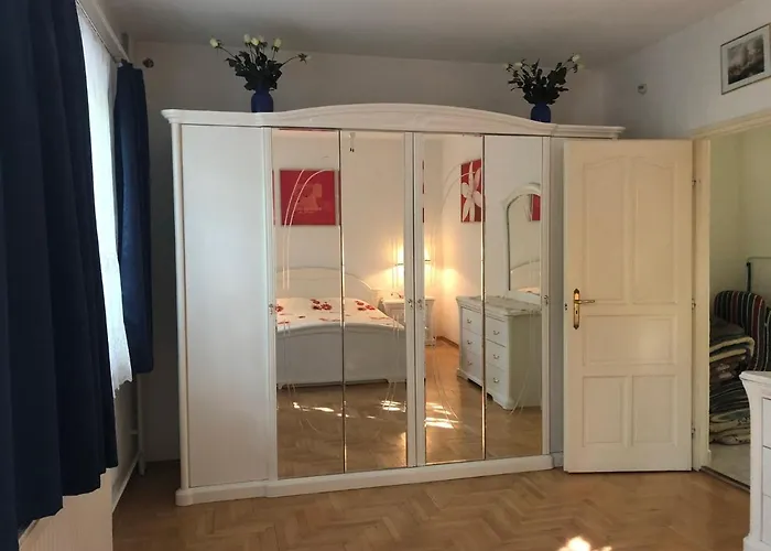 Balatoni Family House Apartament Balatonszolos