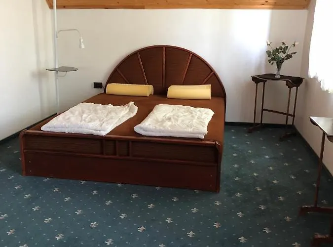 Balatoni Family House